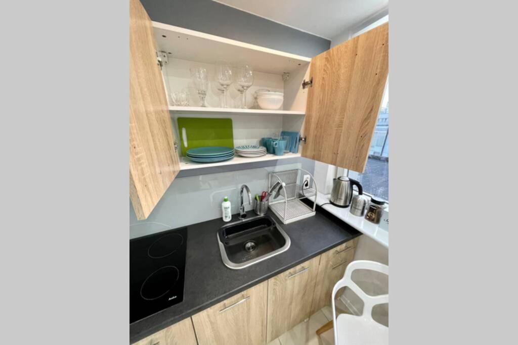 Appartamento Gold 3 Metro X2 Wifi 300 Mbs 60'Tv Netflix Hbo Appletv+ Varsavia Esterno foto
