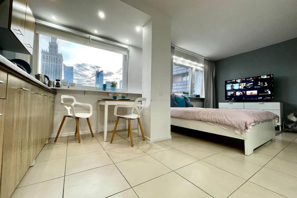 Appartamento Gold 3 Metro X2 Wifi 300 Mbs 60'Tv Netflix Hbo Appletv+ Varsavia Esterno foto